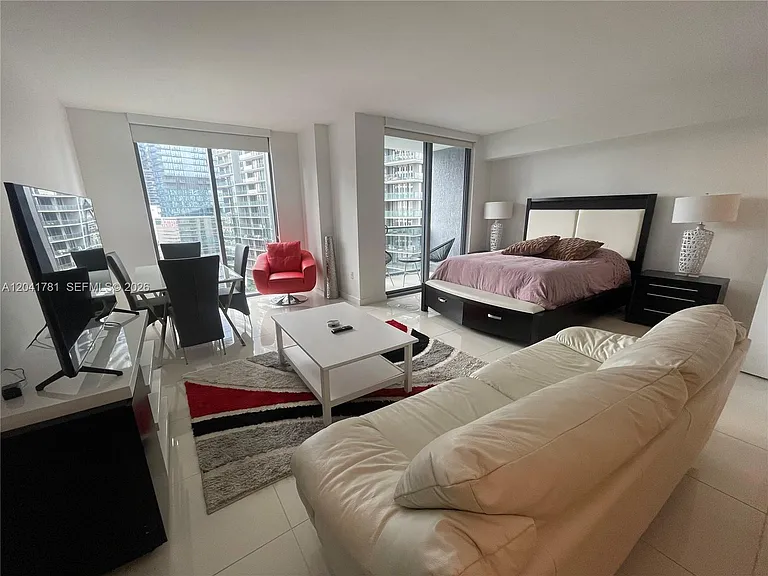 31 SE 6th St #2503 — Photo 11
