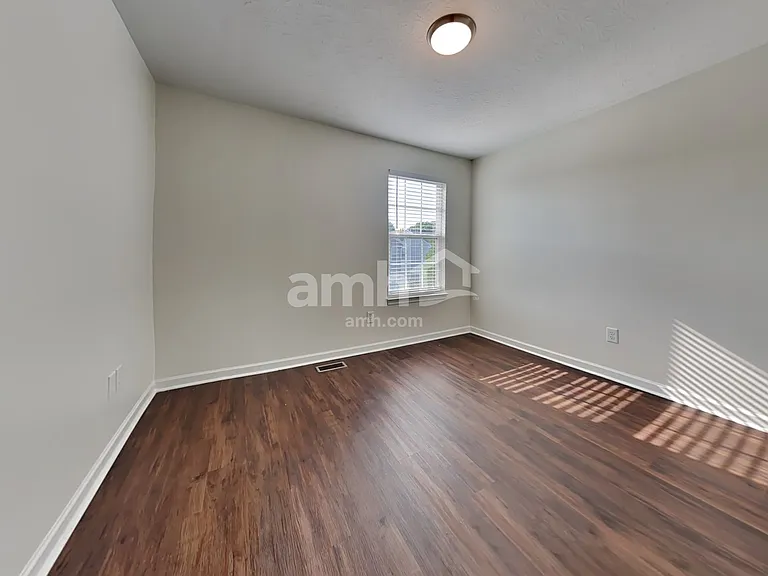 5576 Shetland Ct — Photo 16