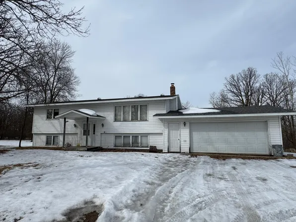 32253 State Highway 11, Roseau, MN 56751