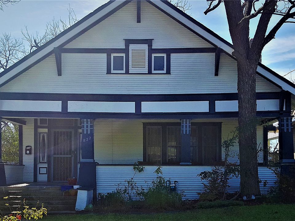 1st image of 822 W Agarita Ave