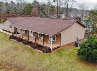 1521 Hopewell Rd, Morganton, NC 28655