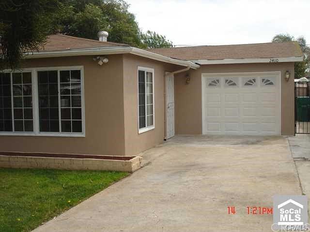 1st image of 2410 W Pomona St