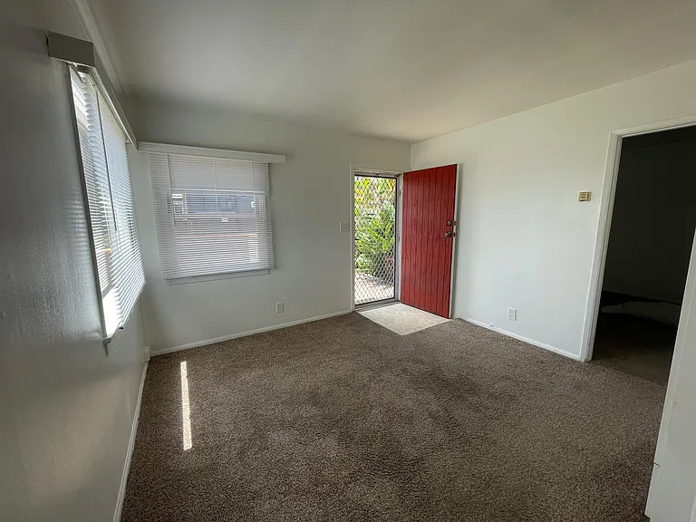 900 S Myers St #A — Photo 6