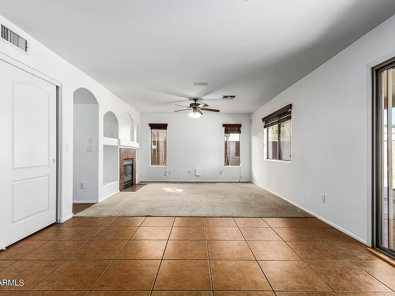 4629 E Augusta Ave — Photo 16