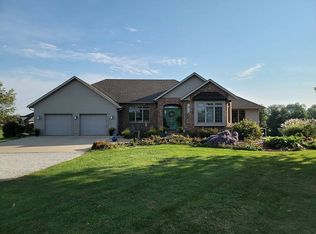 5760 Barlow Rd, Riverton, IL 62561