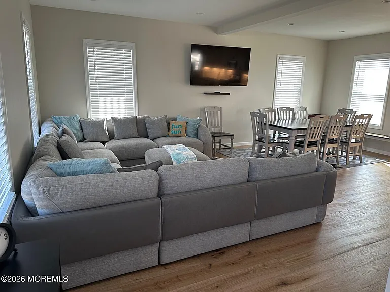102 New Jersey Ave — Photo 3