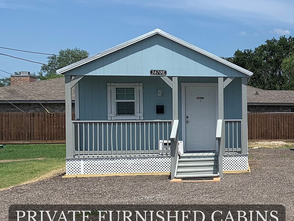 1st image of 3670C Wren St