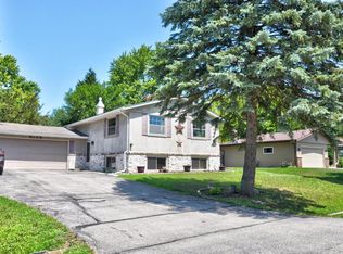 8124 Gina Dr, Racine, WI 53406