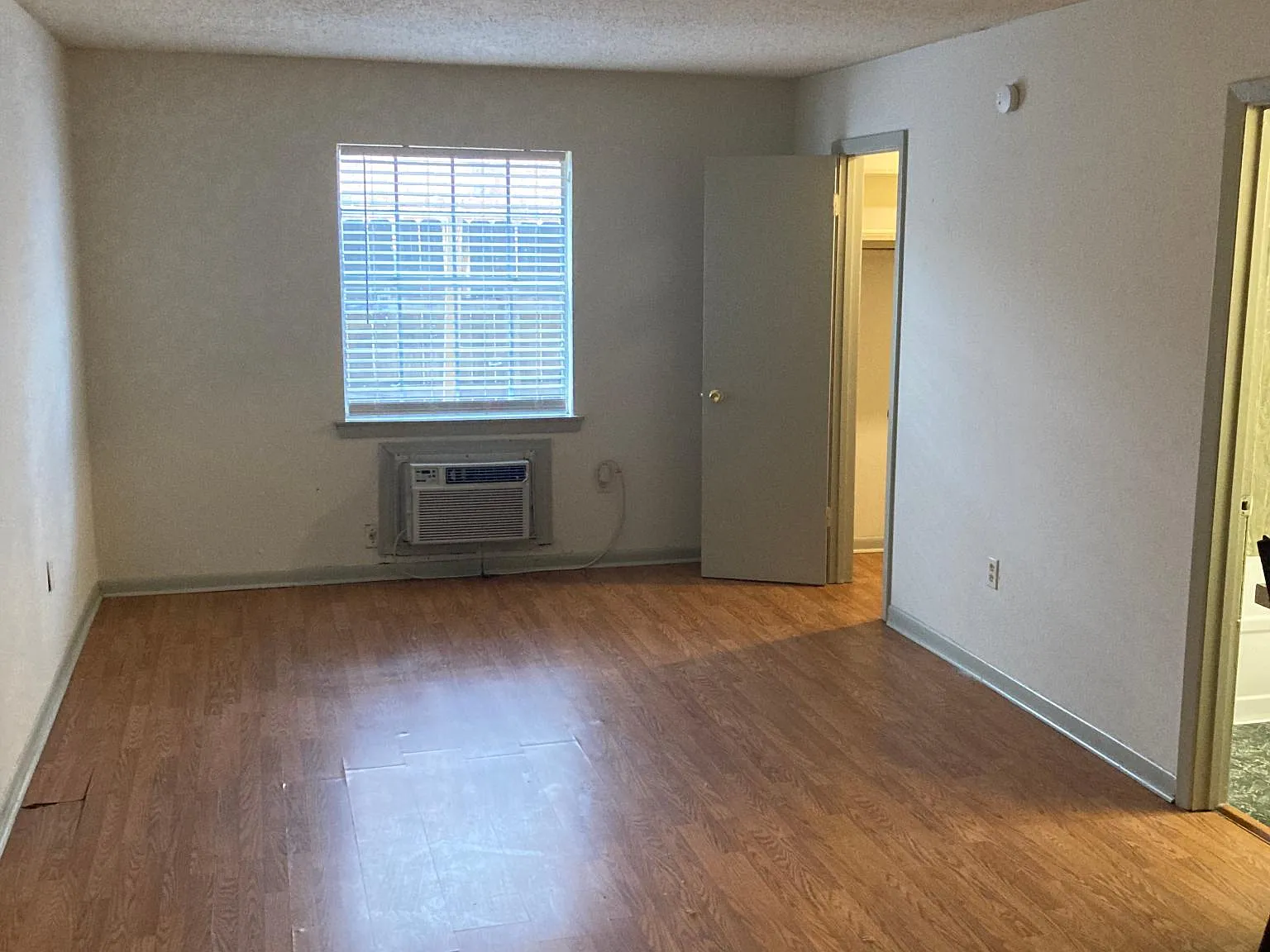 436 Steele Blvd — Photo 3