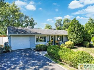 5 Savage Rd, Kendall Park, NJ 08824