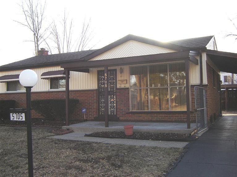 1st image of 5705 Marlowe Dr