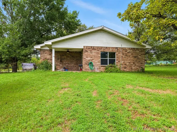 305 W E Ave #W, Milburn, OK 73450