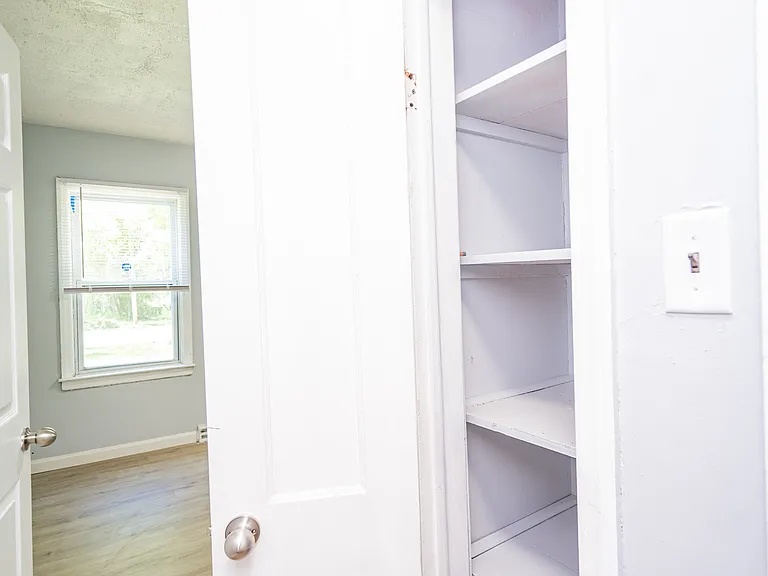 22675 Santa Maria St — Photo 38