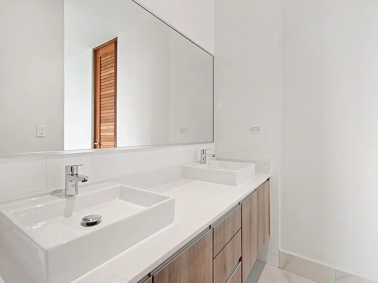155 Chelsea — Photo 8