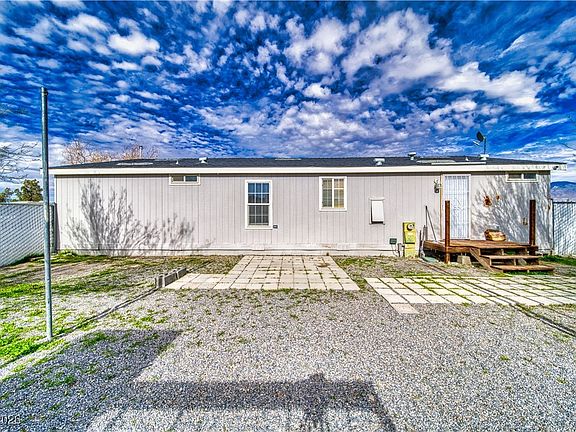 3rd image of 1171 W Greta Blvd