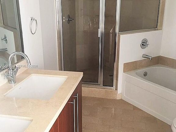 4th image of 79 SW 12th St APT 3006-S
