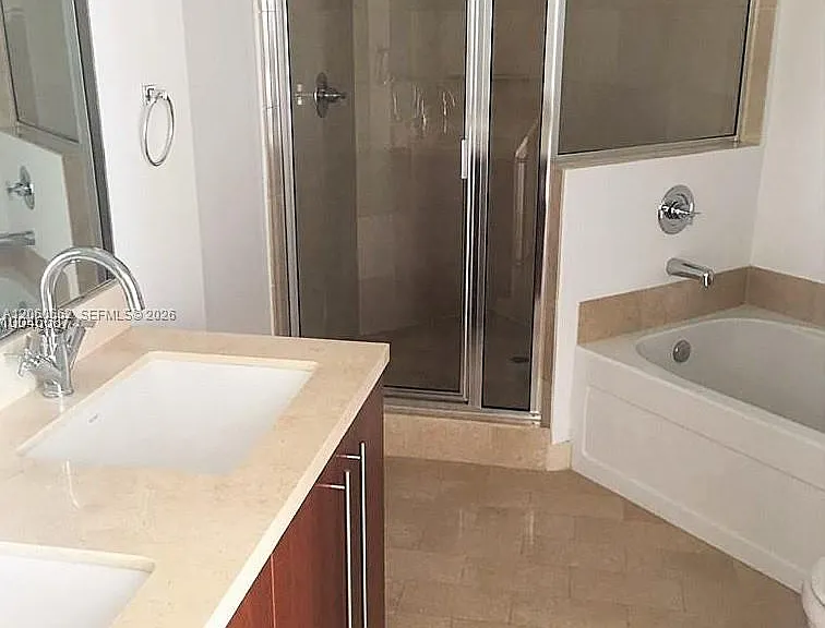 79 SW 12th St #3006-S — Photo 4