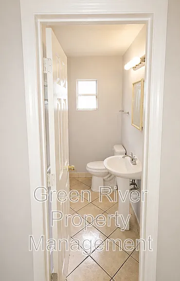 8910 Adams Ave — Photo 15