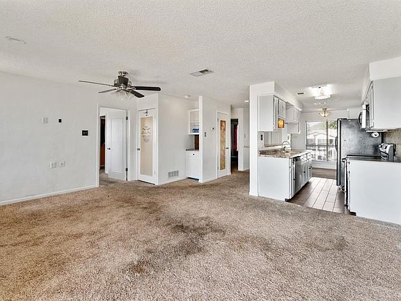 3rd image of 849 S Gun Barrel Ln APT F8