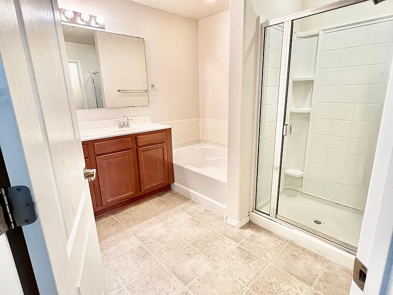 10919 Fort Point Ln NE — Photo 62