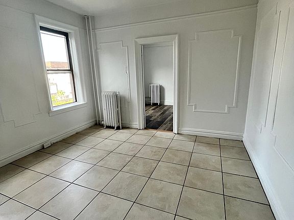 5th image of 105 Clifton Pl #35