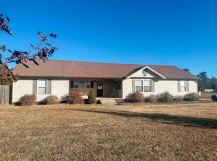 700 Floral Rd, Pleasant Plains, AR 72568