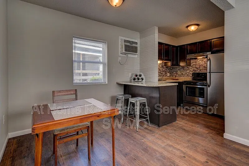 1 bed, 1.0 bath, $635 — Photo 3