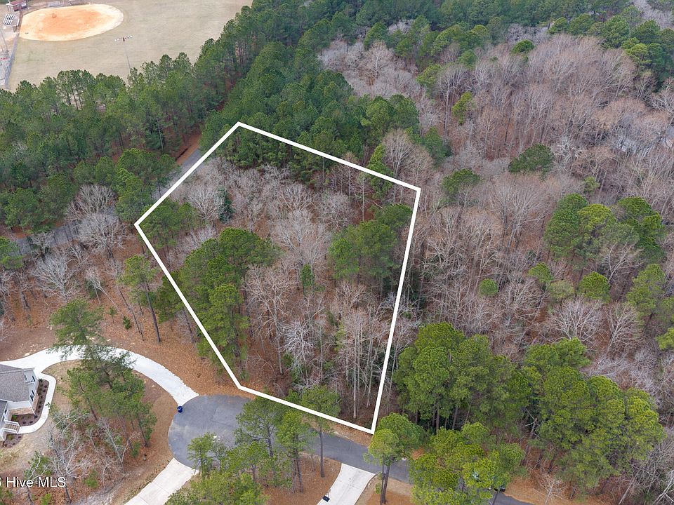 1st image of 102 Ramsgate Court