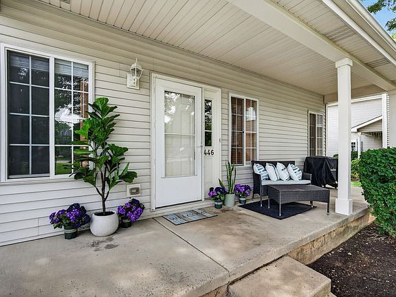 4th image of 446 Borden St #446
