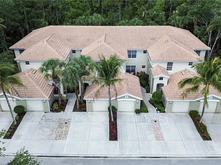 1710 Tarpon Bay Dr S #4 — Photo 31