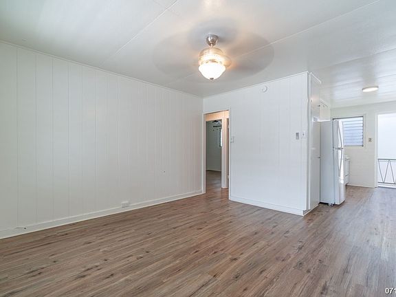 5th image of 1116 Isenberg St #2B-1BA-624SQFT