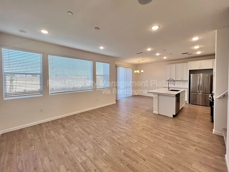 2065 N Wagon Ln — Photo 18