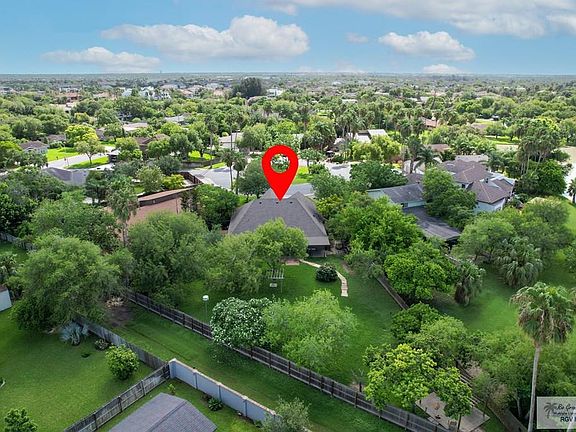 3rd image of 43 Papaya Cir