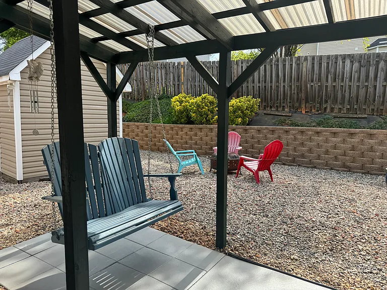 136 Madelia Pl — Photo 45