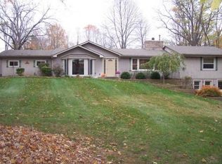 6340 E Spring Lake Rd, Mooresville, IN 46158