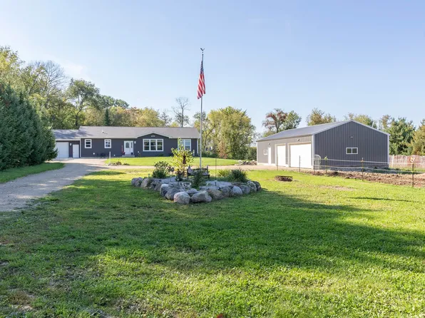 3763 N Fair Oak Rd, Deerfield, WI 53531
