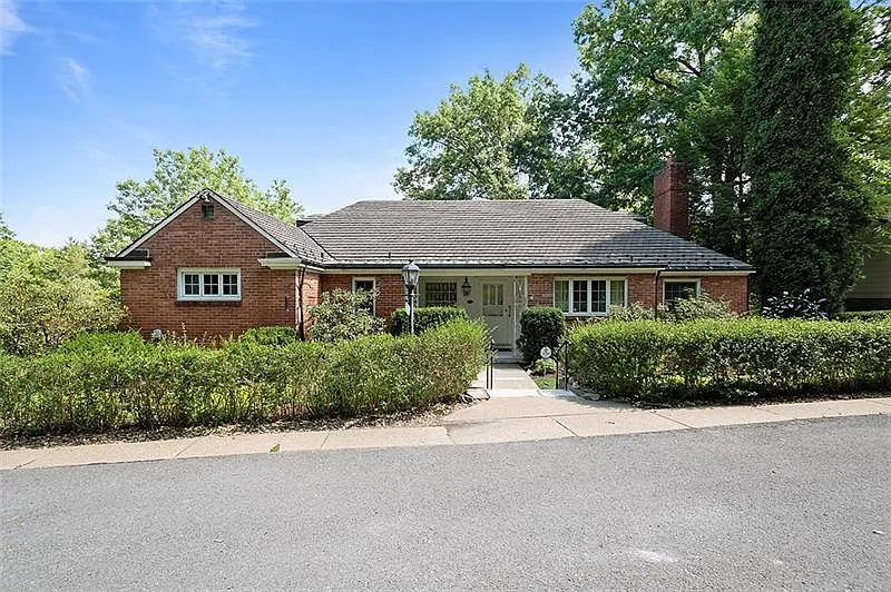 1551 Williamsburg Rd photo 1