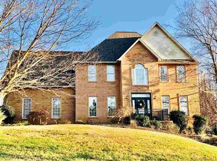 1108 Hickory View Dr, Morristown, TN 37814