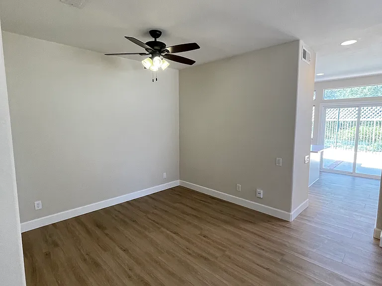 906 S Flintridge Way — Photo 6