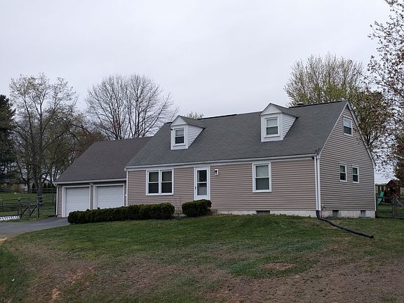 2nd image of 17 Settlers Path