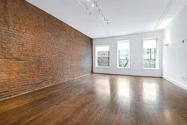 Rented by Platinum Properties