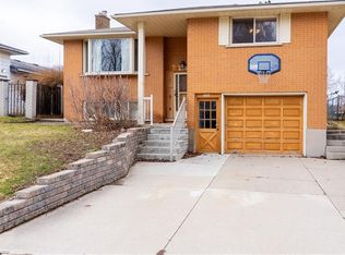 296 Toll Gate Blvd, Waterloo, ON N2L4M4