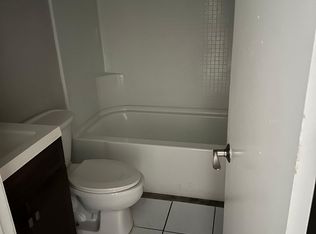 4806 18th St W APT B, Bradenton, FL 34207