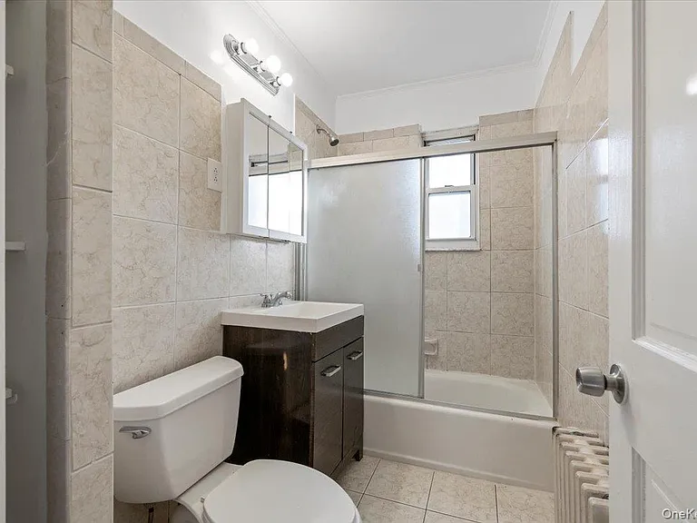 87-37 Marengo St #1 — Photo 12