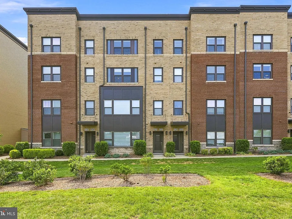 44824 Tiverton Sq