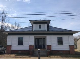 605 SE 3rd St, Snow Hill, NC 28580