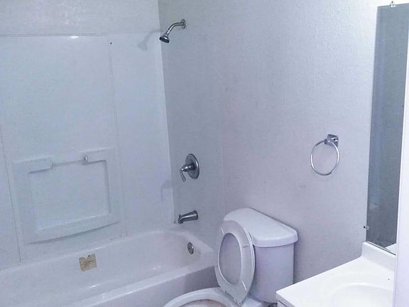 5th image of 4926 Greensboro Way