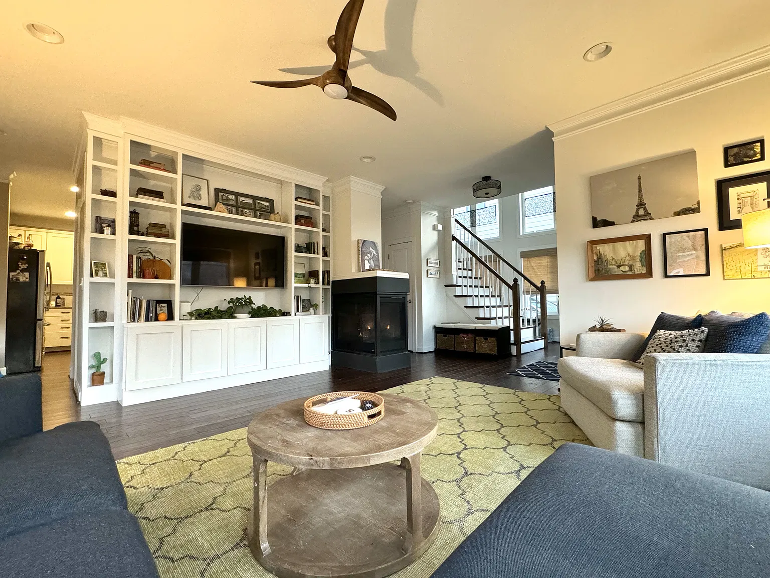4 bed, 3.5 bath, 2730 sqft, $4,350 — Photo 4