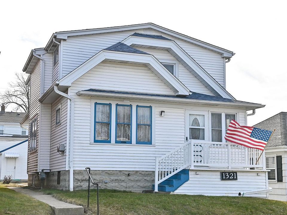 1st image of 1321 Marquette AVENUE