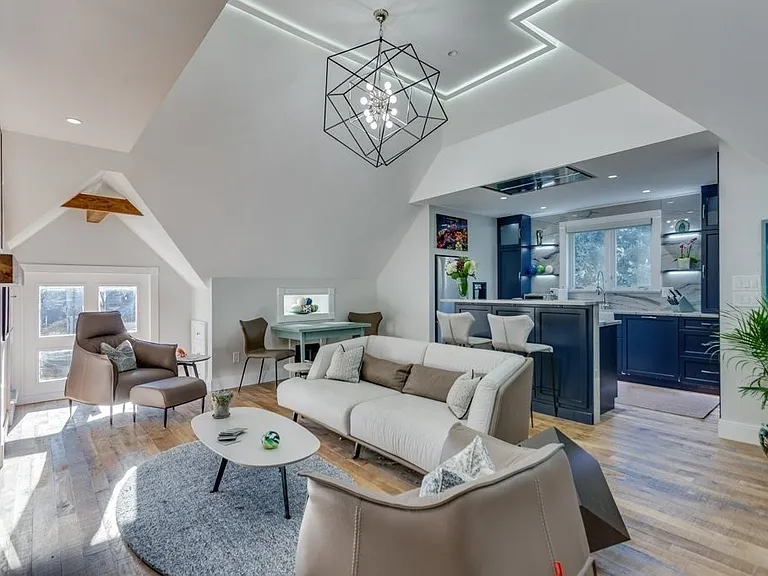 7R Brewer St #7R — Photo 21